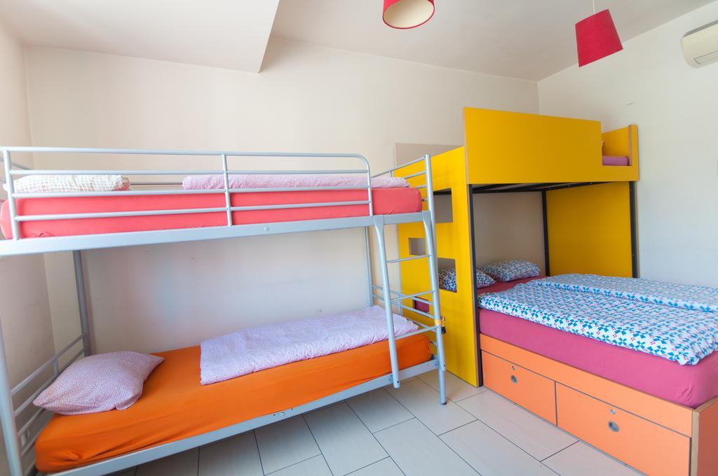 Simbol Rooms With Free Private Parking リュブリャナ 部屋 写真