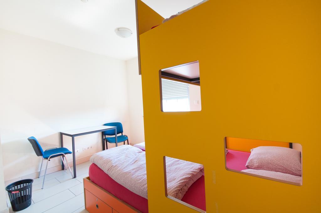 Simbol Rooms With Free Private Parking リュブリャナ 部屋 写真
