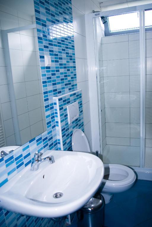 Simbol Rooms With Free Private Parking リュブリャナ エクステリア 写真