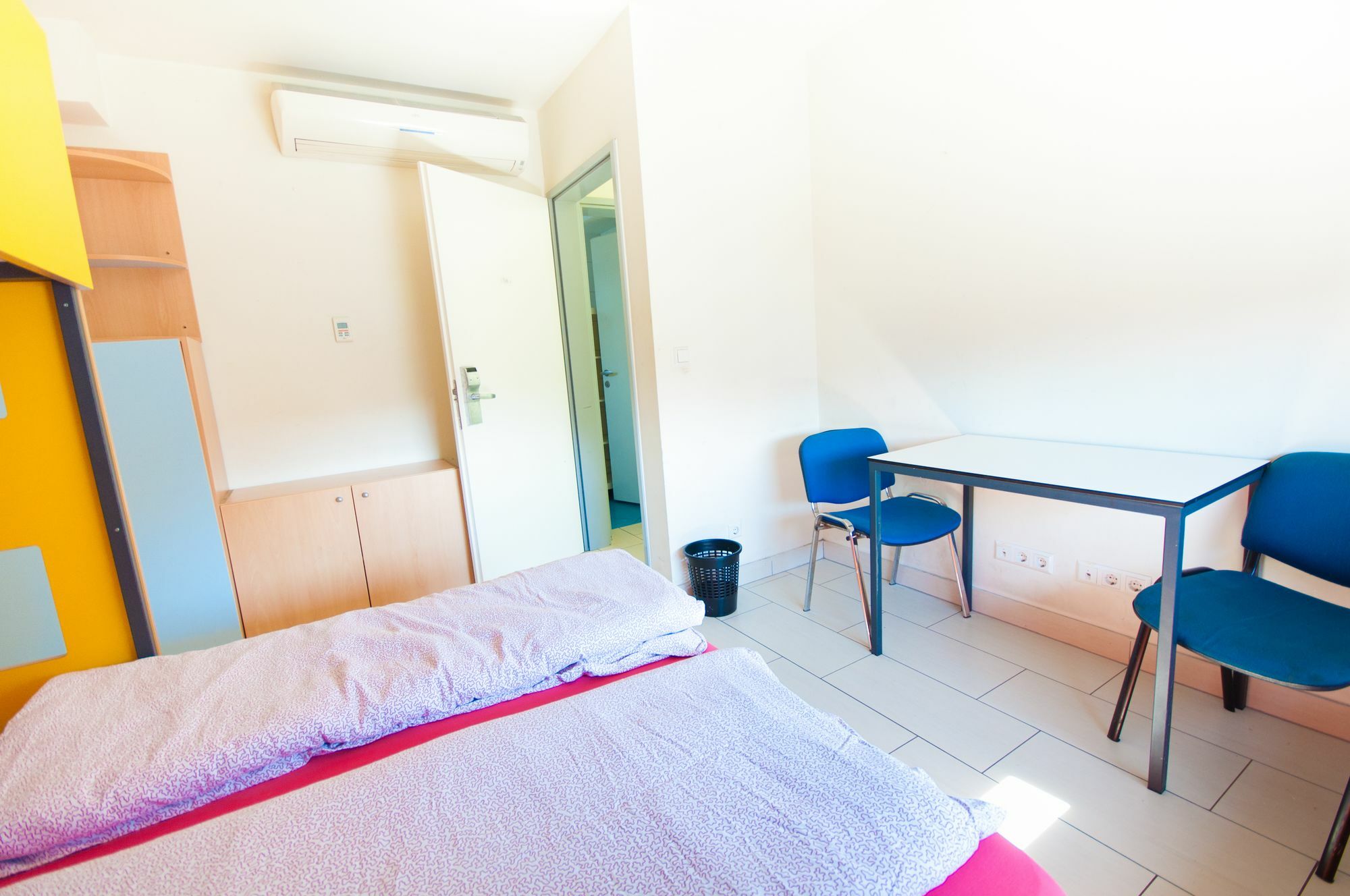 Simbol Rooms With Free Private Parking リュブリャナ エクステリア 写真